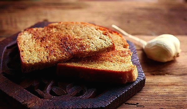 Grilled Garlicky Bacon Bread | Hrianka. EUROPE, SLOVAKIA