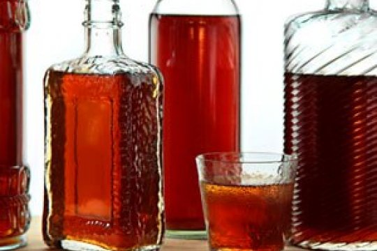 Amaretto. Warenkunde und Zutaten (A-Z)