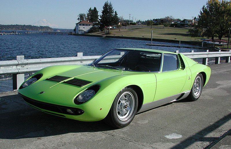 LAMBORGHINI MIURA. Top 14 Most Iconic Sports Cars Of All Time. Nr 5.