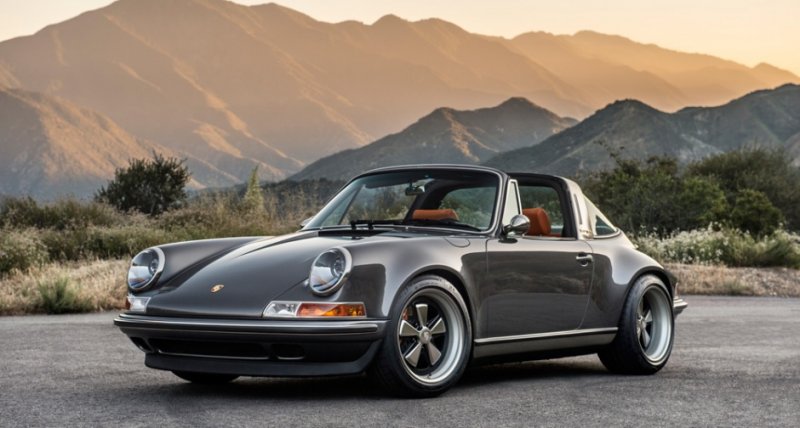 PORSCHE 911. Top 14 Most Iconic Sports Cars Of All Time. Nr 3.