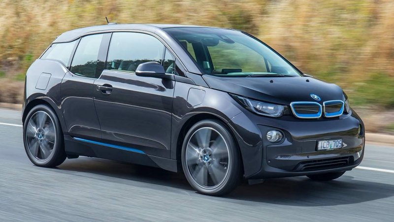 BMW I3. The 15 Best Luxury Hybrids.Nr 6.