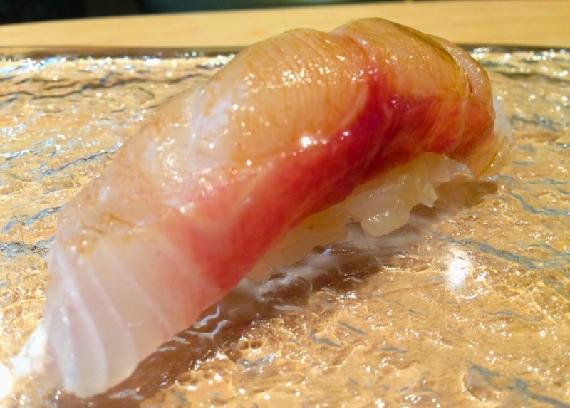 Schicht-Sushi mit marinierten Sardinen. Beste japanische  Rezepte.