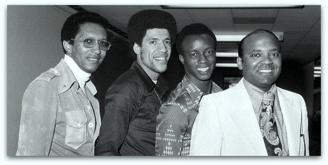THE DRIFTERS. The essays on these singers, producers and musicians.
