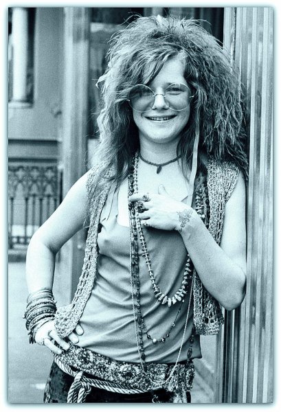 JANIS JOPLIN. The essays on these singers, producers and musicians.