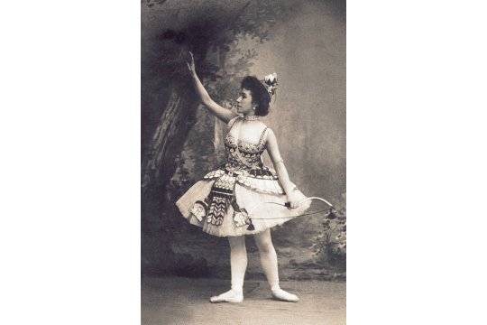 Anastasia Abramova (1902-1985)在俄罗斯芭蕾舞伟大的名字 |MolliMail.com